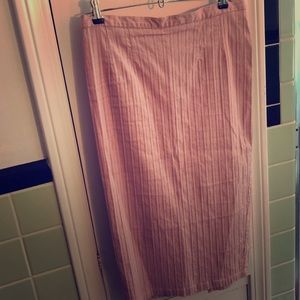 Pink stretchy super figure-hugging pencil skirt